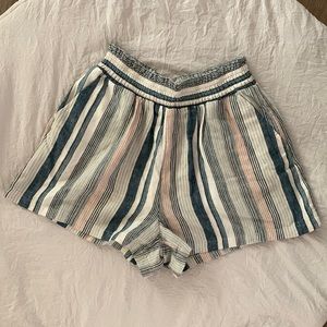 NWOT Universal Thread paper bag shorts